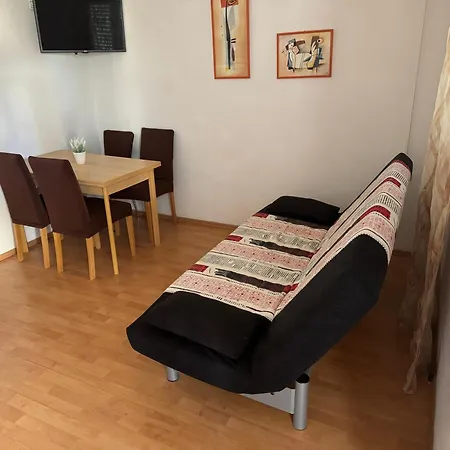 Πανσιόν Inoma Μακάρσκα