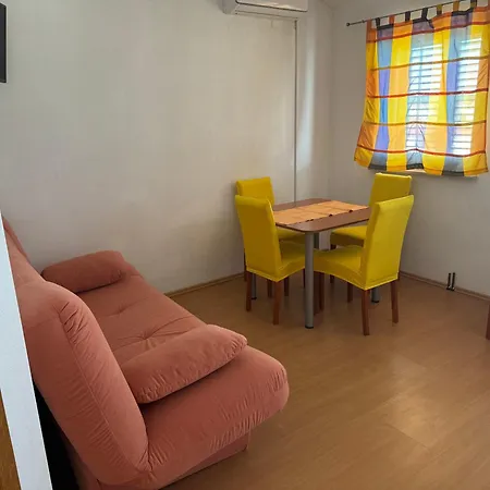 Inoma 3* Μακάρσκα