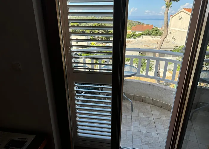 Inoma Πανσιόν 3*